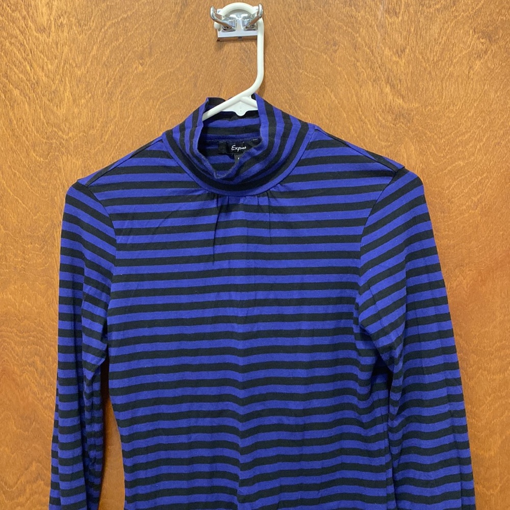 Express Turtleneck Size Medium - image 2